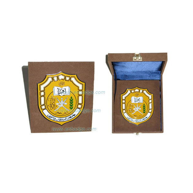 Award Plate with Gift Box